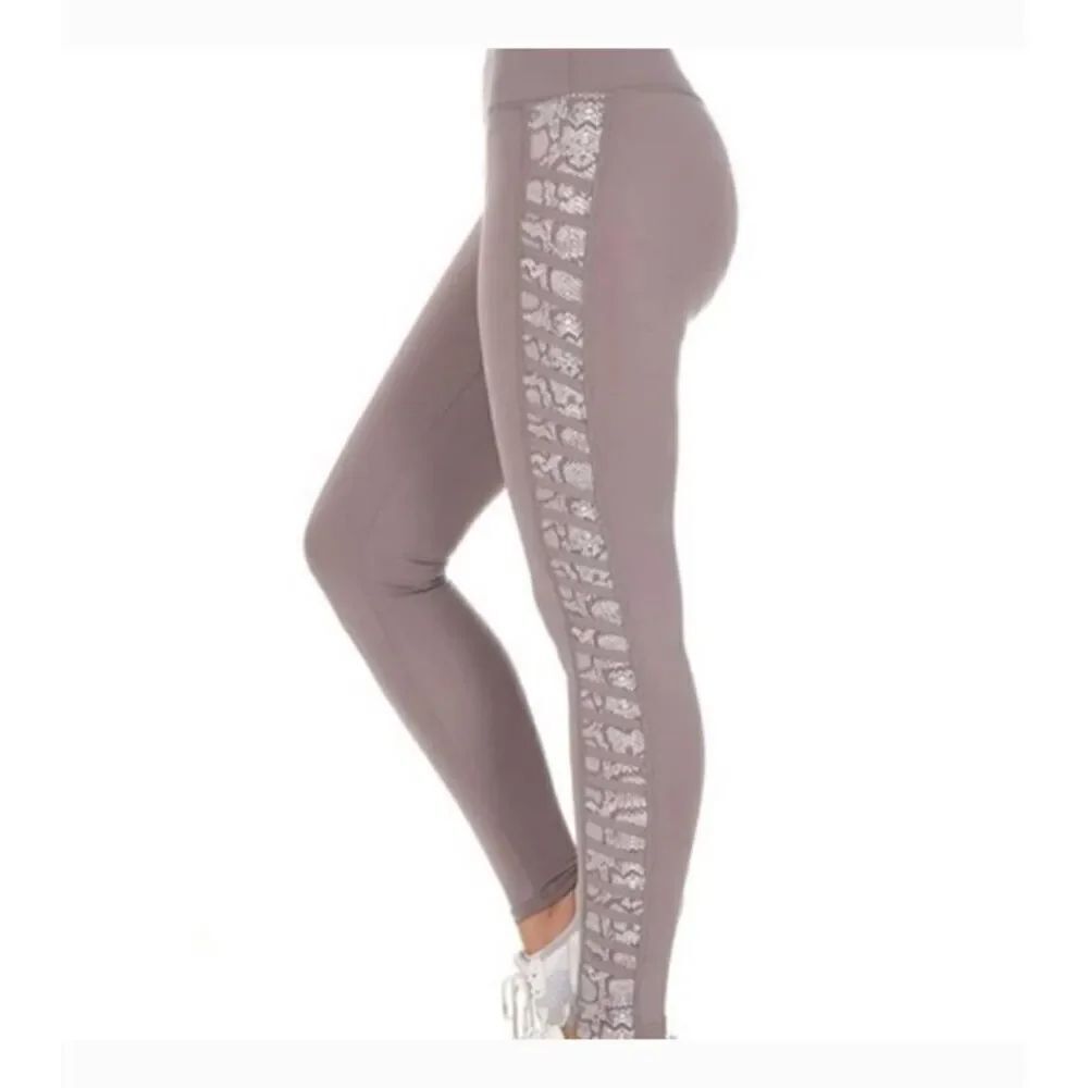 BSP better sports performance taupe snake print fitness leggings women's size L
